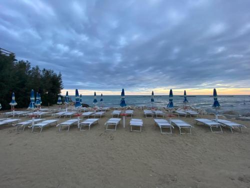 Agricamping Noara Beach Cologna Spiaggia Foto Estate 2020